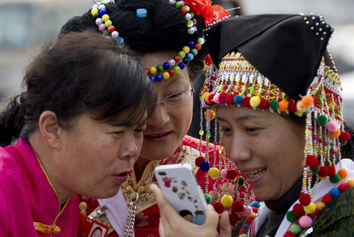 Après le coréen Samsung, les smartphones chinois débarquent…